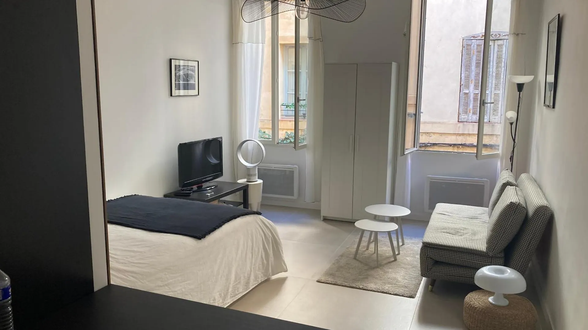 شقة Studio Au Coeur D Aix En Provence آيكس أومبروفينس